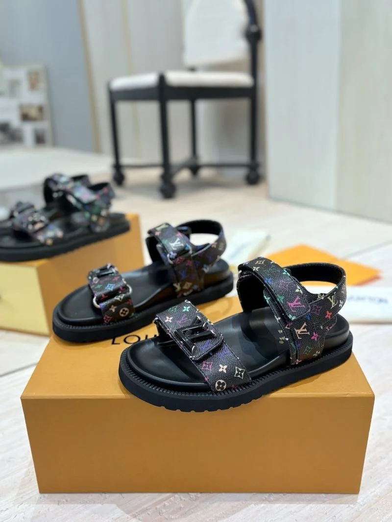 Modern Louis Vuitton Sandals 31165