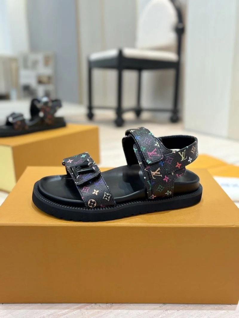 Modern Louis Vuitton Sandals 31165