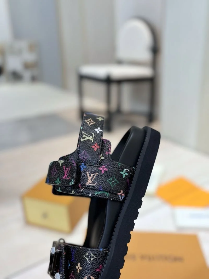 Modern Louis Vuitton Sandals 31165