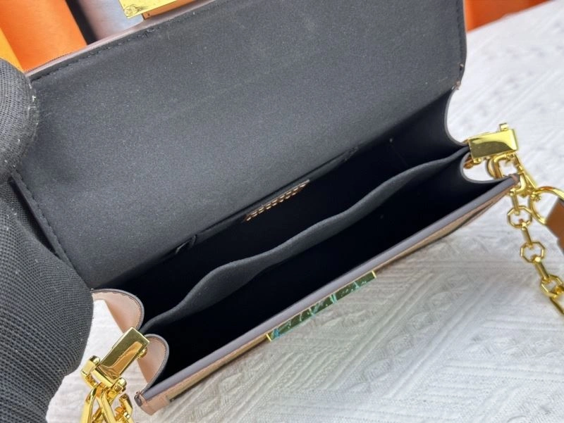 Sustainable Louis Vuitton Satchel Bags 80444