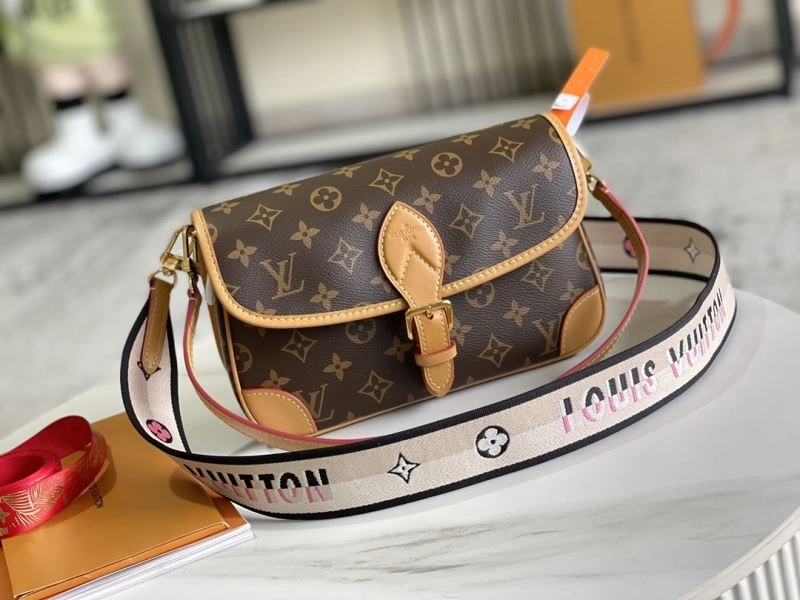 Louis Vuitton Satchel Bags Vibrant 94356