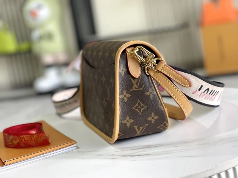 Louis Vuitton Satchel Bags Vibrant 94356