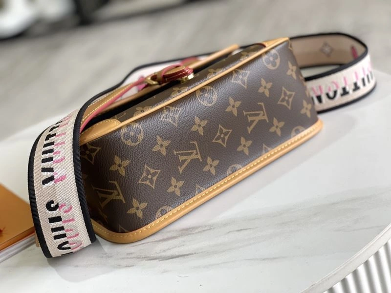 Louis Vuitton Satchel Bags Vibrant 94356