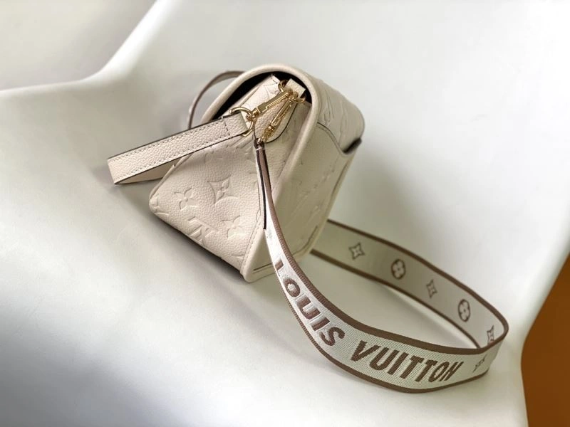Louis Vuitton Satchel Bags Bold 94290