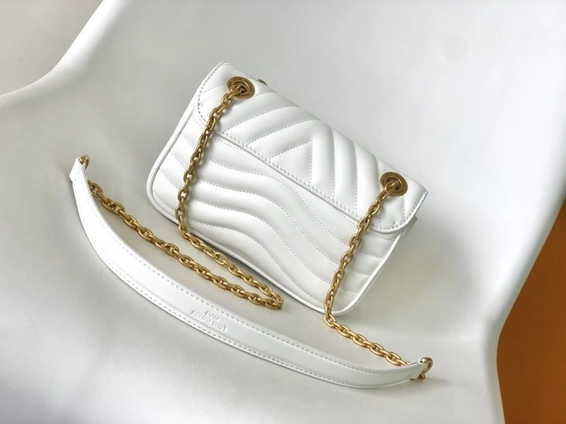 MoistureWicking Louis Vuitton Satchel Bags 94286