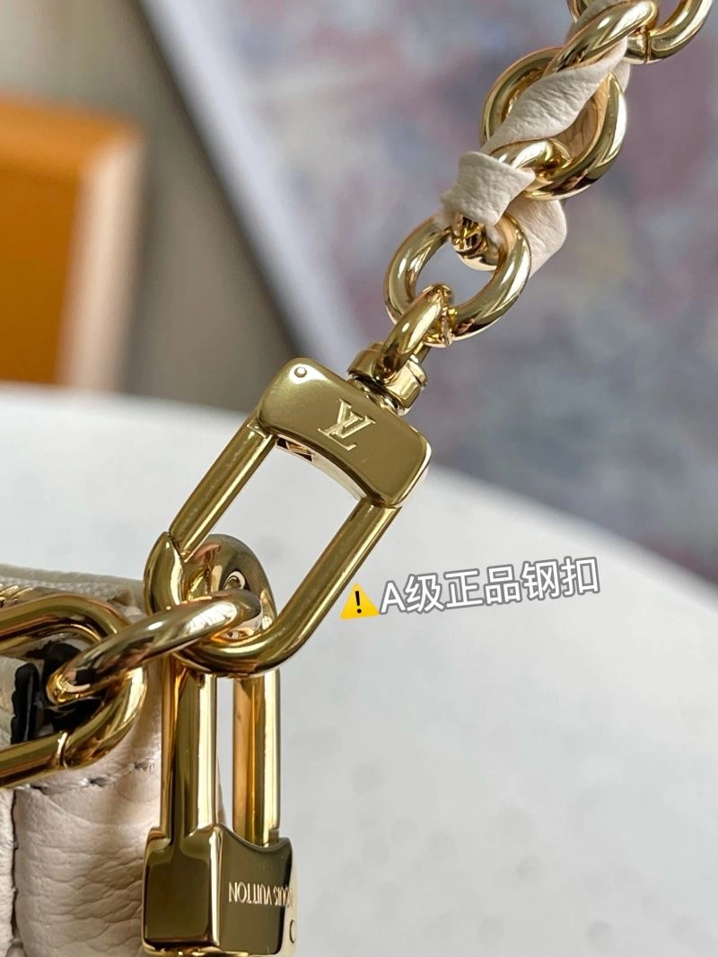 WrinkleFree Louis Vuitton Satchel Bags 94102