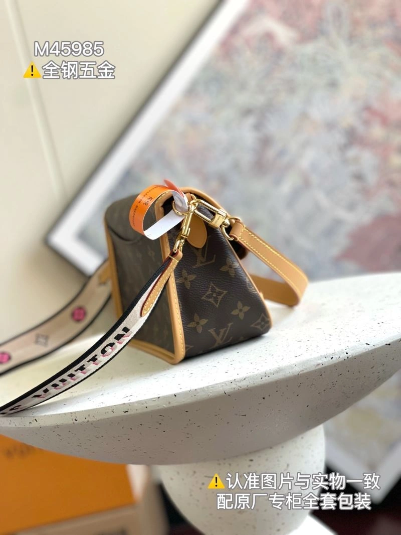 MoistureWicking Louis Vuitton Satchel Bags 94011