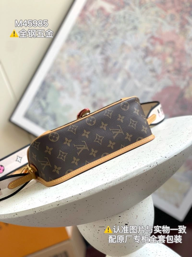 MoistureWicking Louis Vuitton Satchel Bags 94011