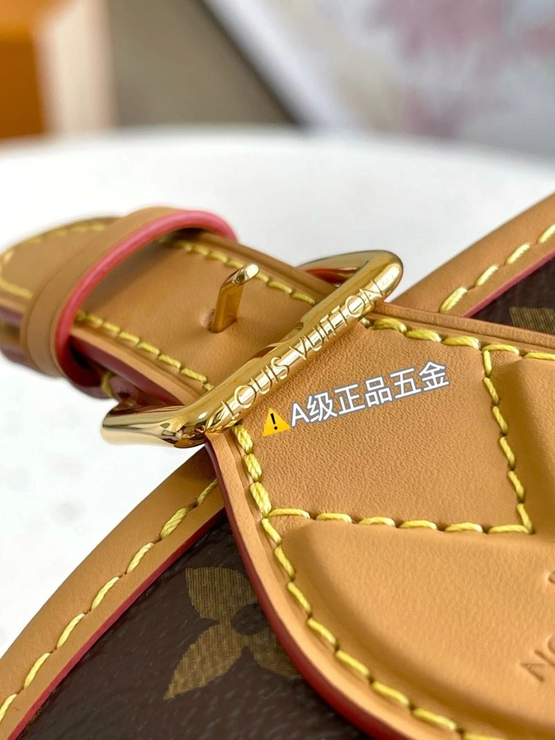 MoistureWicking Louis Vuitton Satchel Bags 94011