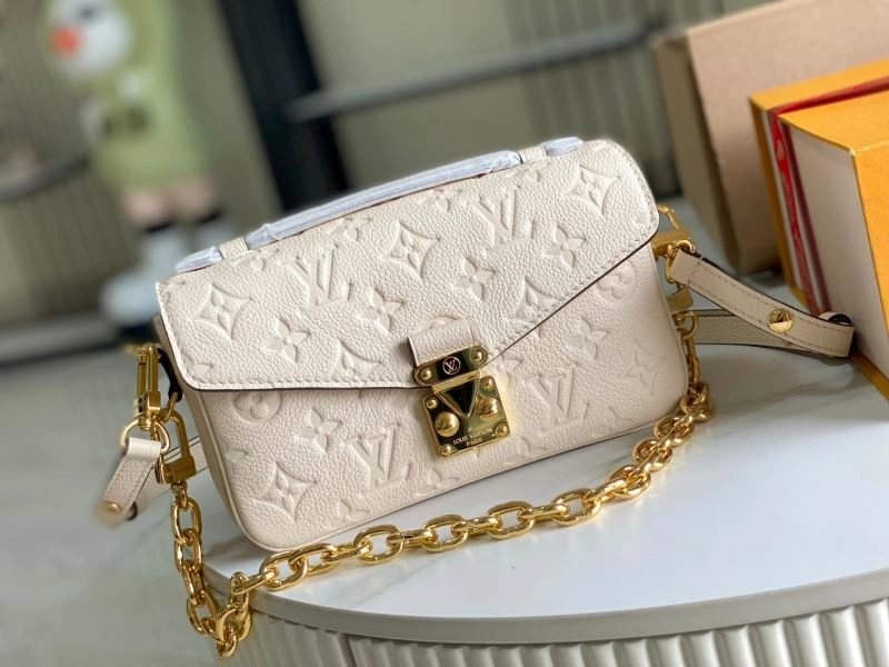 Stretchable Louis Vuitton Satchel Bags 93935