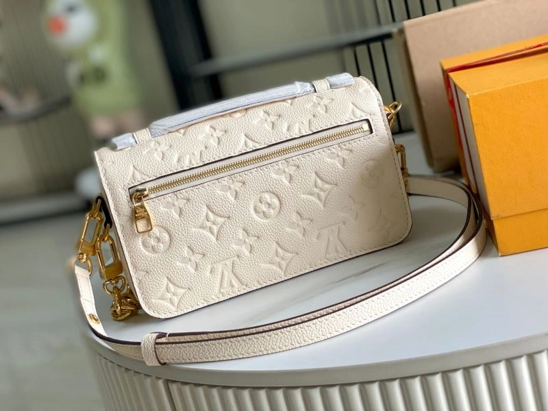 Stretchable Louis Vuitton Satchel Bags 93935
