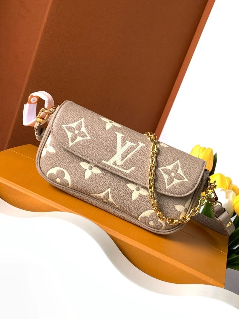 Flexible Louis Vuitton Satchel Bags 93765