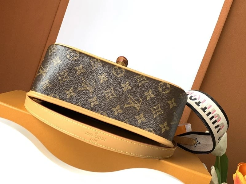 Louis Vuitton Satchel Bags Effortless 93525