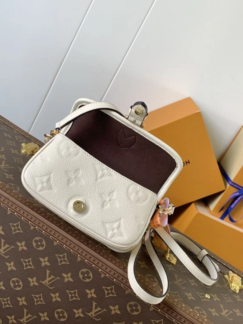 Louis Vuitton Satchel Bags Elegant 43324