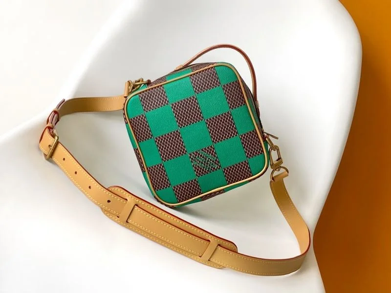 MoistureWicking Louis Vuitton Satchel Bags 42836