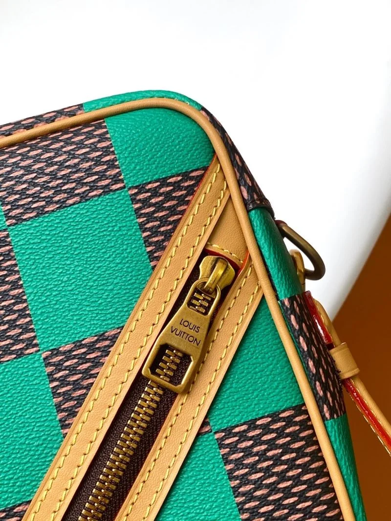 MoistureWicking Louis Vuitton Satchel Bags 42836