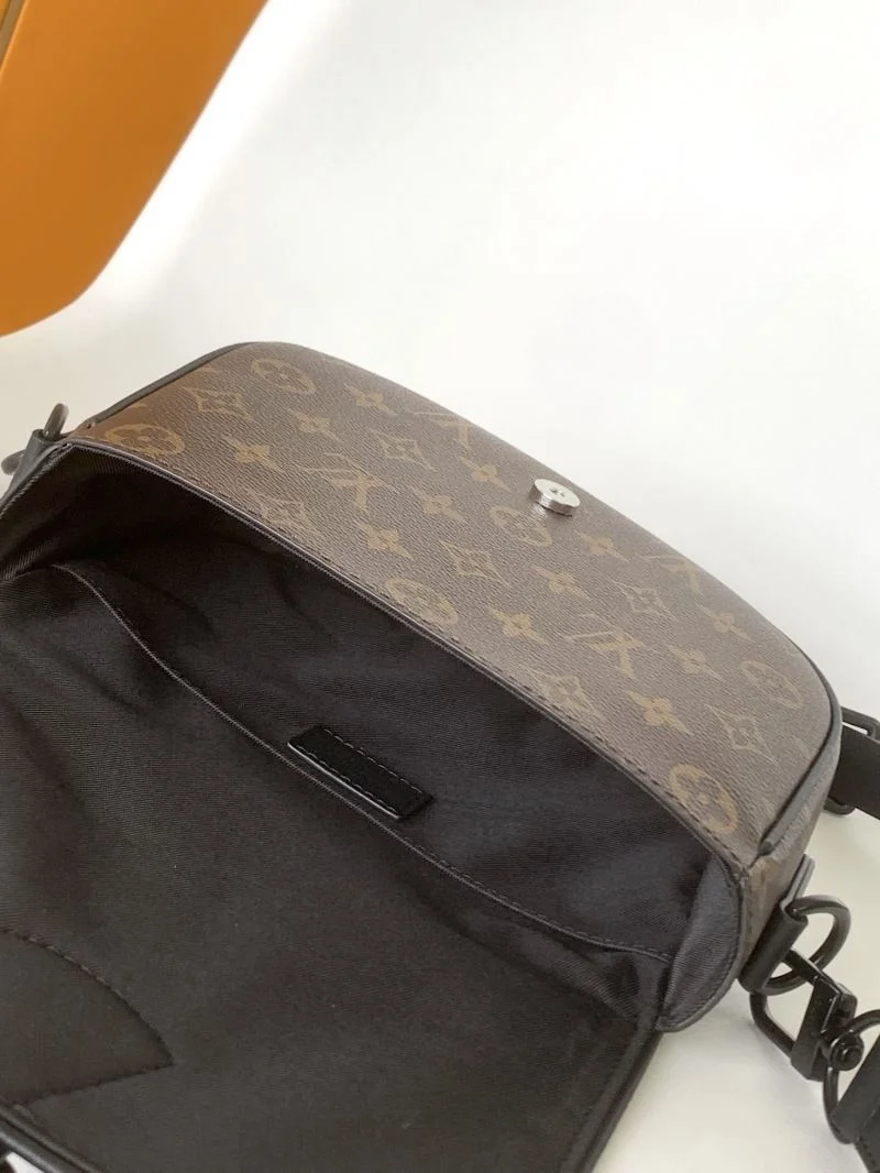 Flexible Louis Vuitton Satchel Bags 42839