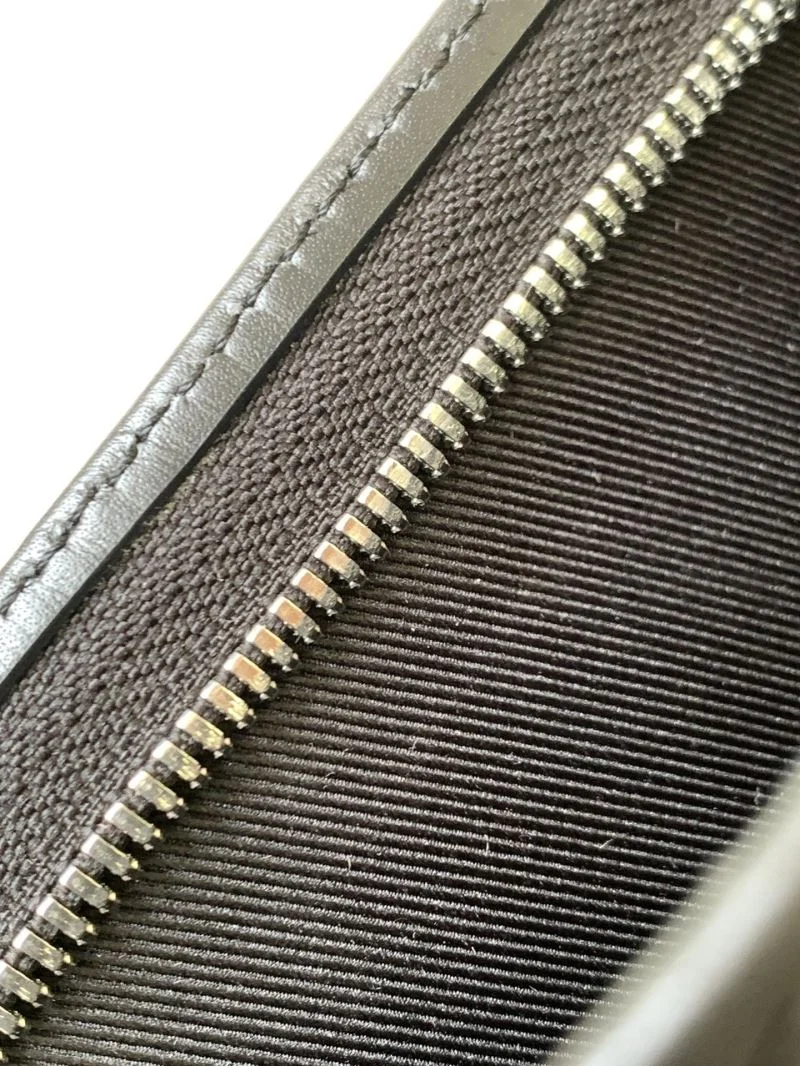 Minimalist Louis Vuitton Satchel Bags 42800