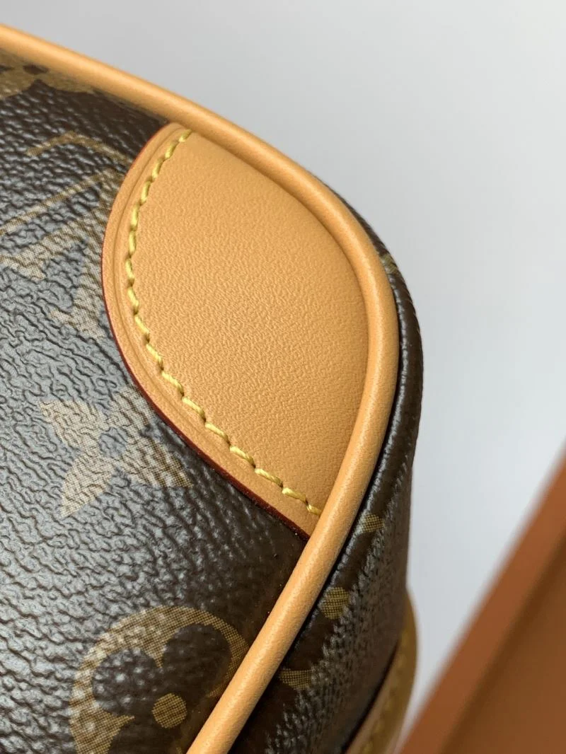 Louis Vuitton Satchel Bags Attractive 42743