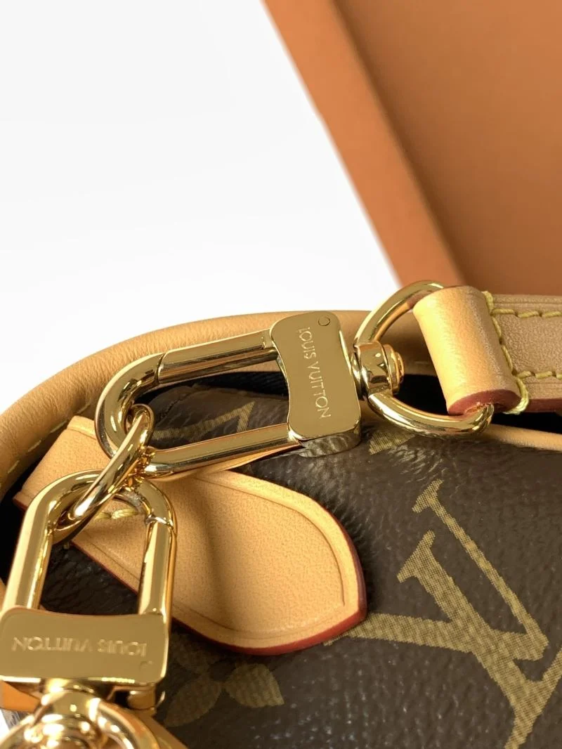 Louis Vuitton Satchel Bags Attractive 42743