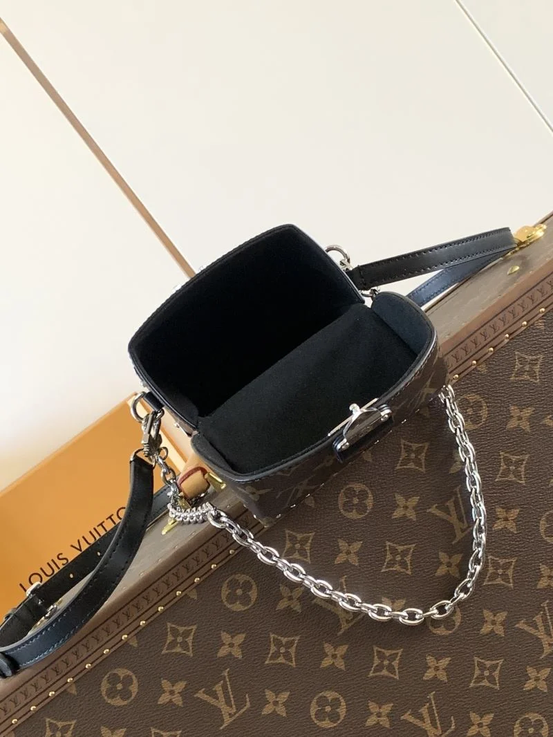 UrbanChic Louis Vuitton Satchel Bags 42727