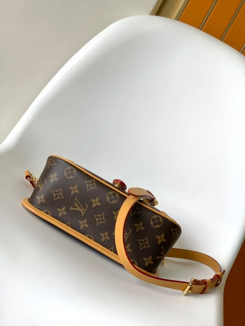 Louis Vuitton Satchel Bags FreshLook 42667