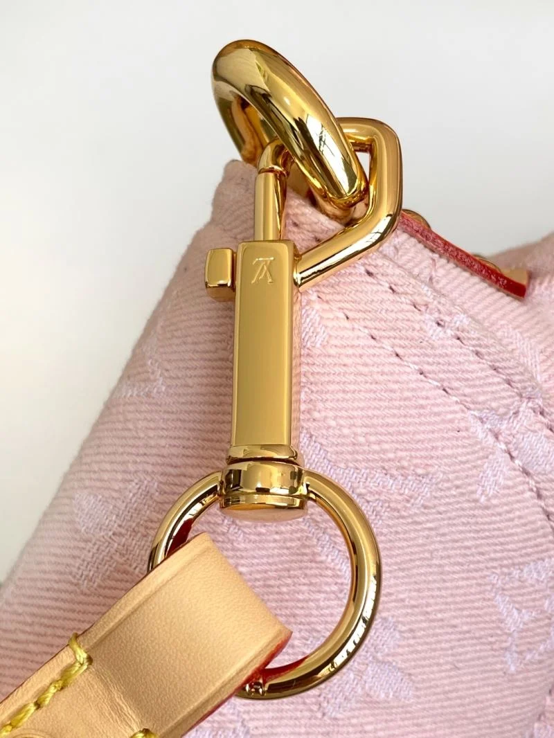 Thermal Louis Vuitton Satchel Bags 42620