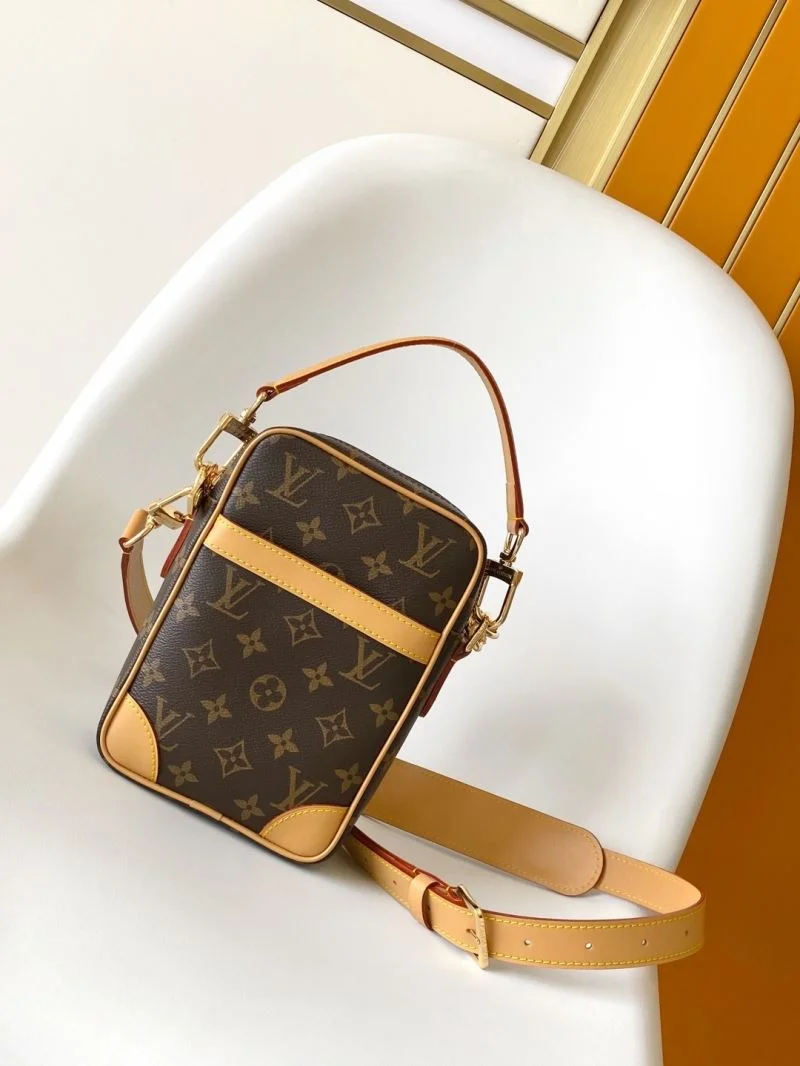 Louis Vuitton Satchel Bags Tailored 42600