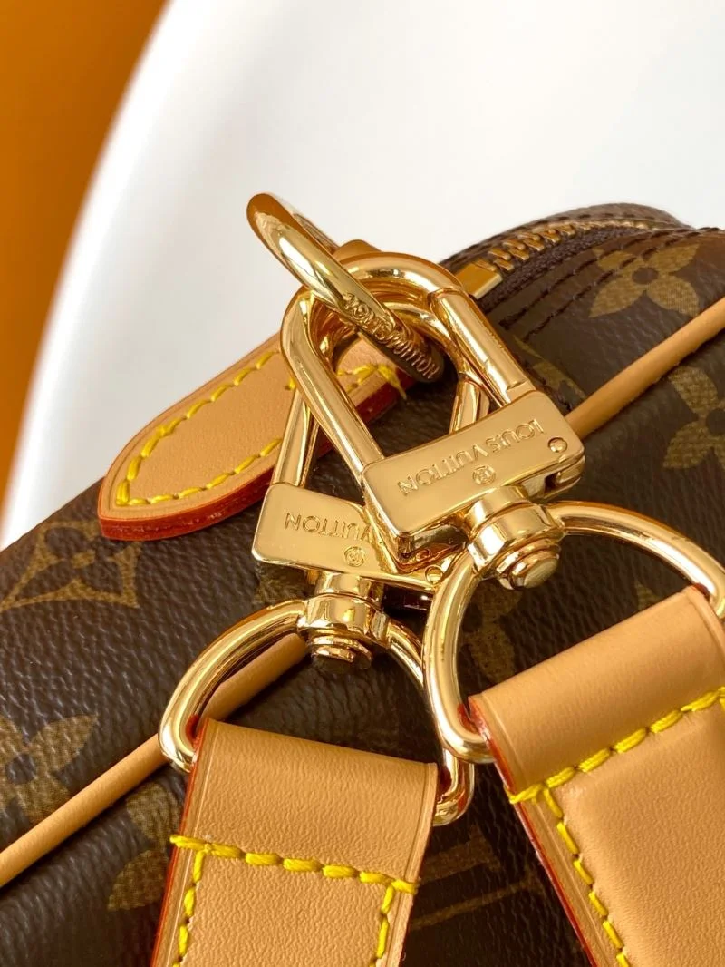 Louis Vuitton Satchel Bags Tailored 42600