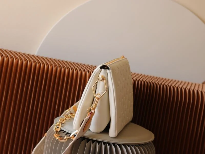 Functional Louis Vuitton Satchel Bags 42561