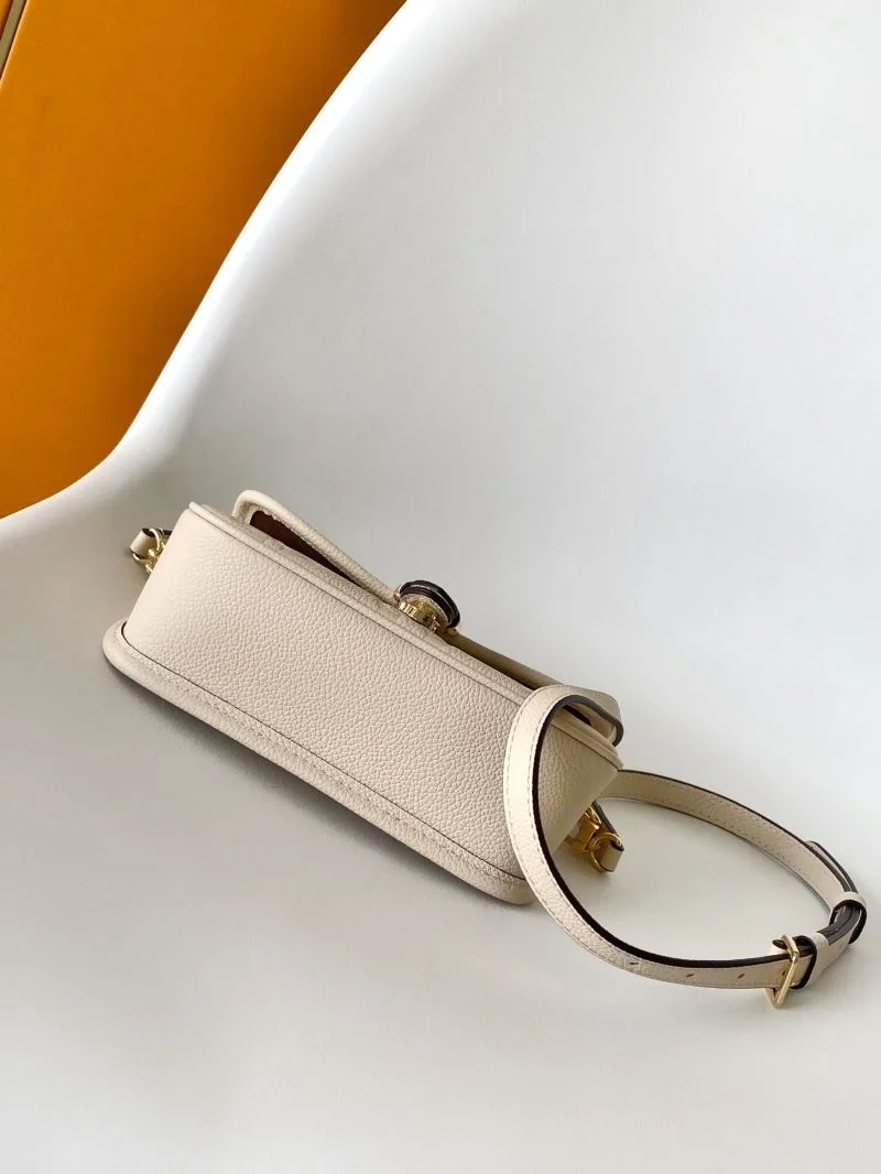 OdorResistant Louis Vuitton Satchel Bags 41984