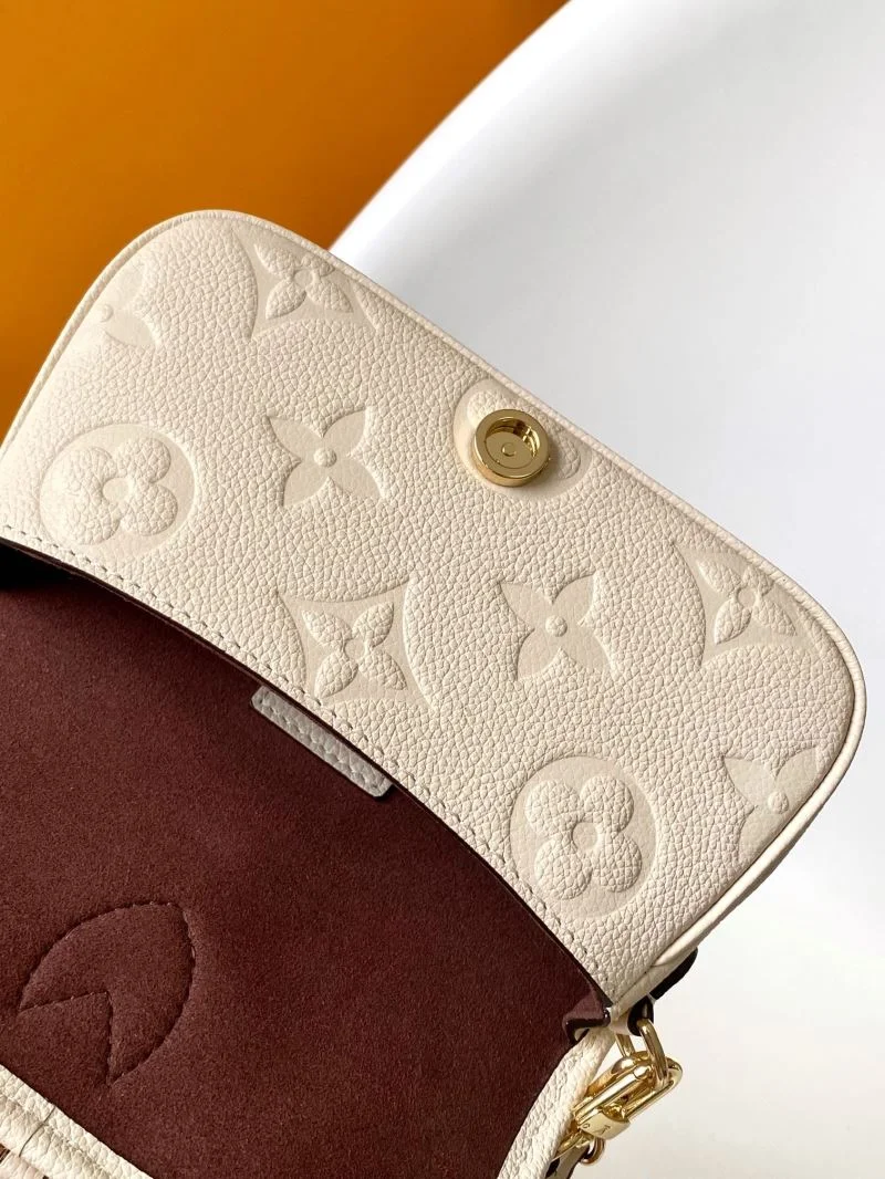 OdorResistant Louis Vuitton Satchel Bags 41984