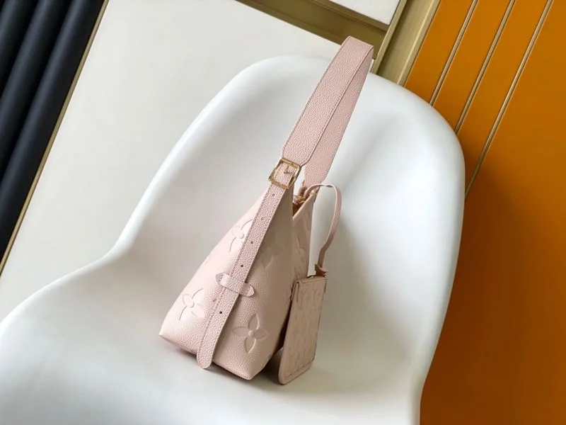 Louis Vuitton Satchel Bags Chic 41942