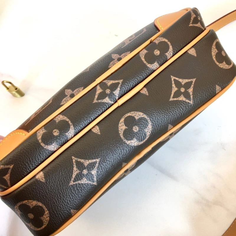 Louis Vuitton Satchel Bags ModernLook 87441
