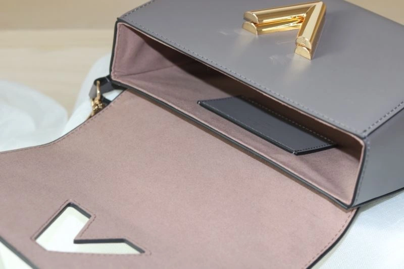 WaterResistant Louis Vuitton Satchel Bags 87417