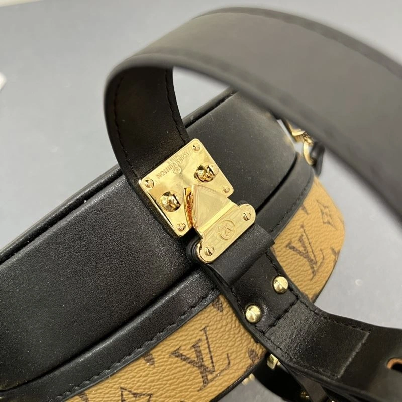 Louis Vuitton Satchel Bags Effortless 83463