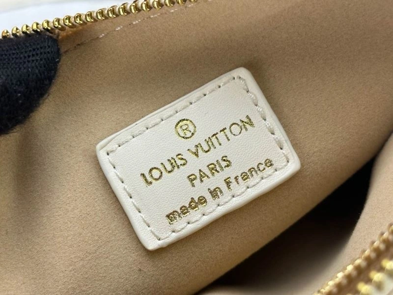 MoistureWicking Louis Vuitton Satchel Bags 80215