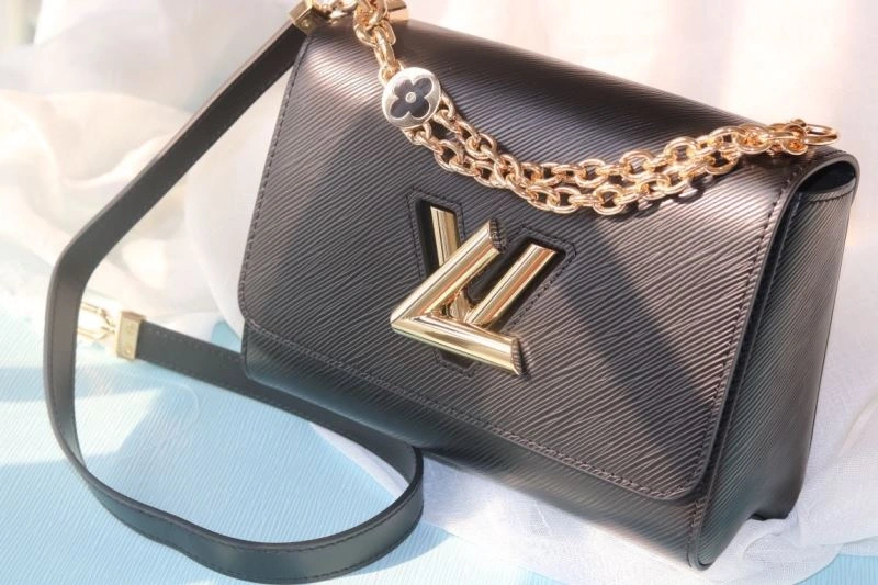 MoistureWicking Louis Vuitton Satchel Bags 80212