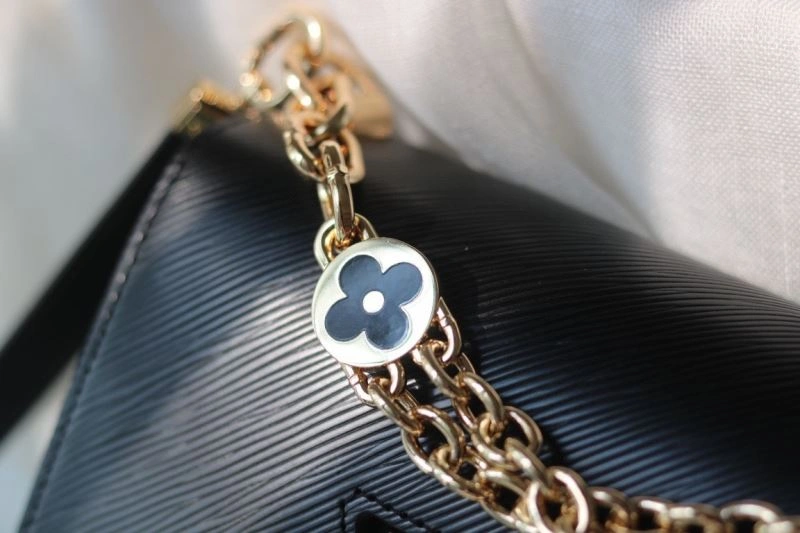 MoistureWicking Louis Vuitton Satchel Bags 80212