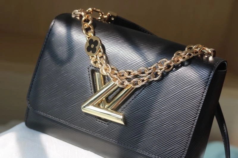 MoistureWicking Louis Vuitton Satchel Bags 80212
