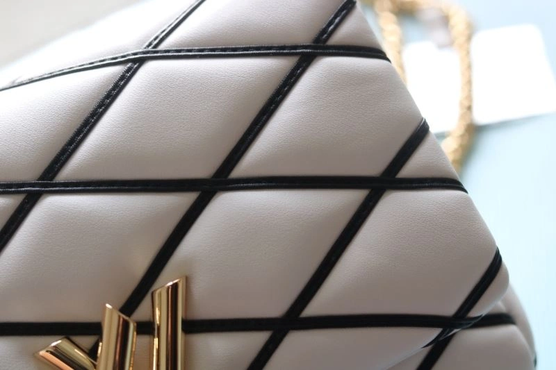 Louis Vuitton Satchel Bags ModernLook 80171