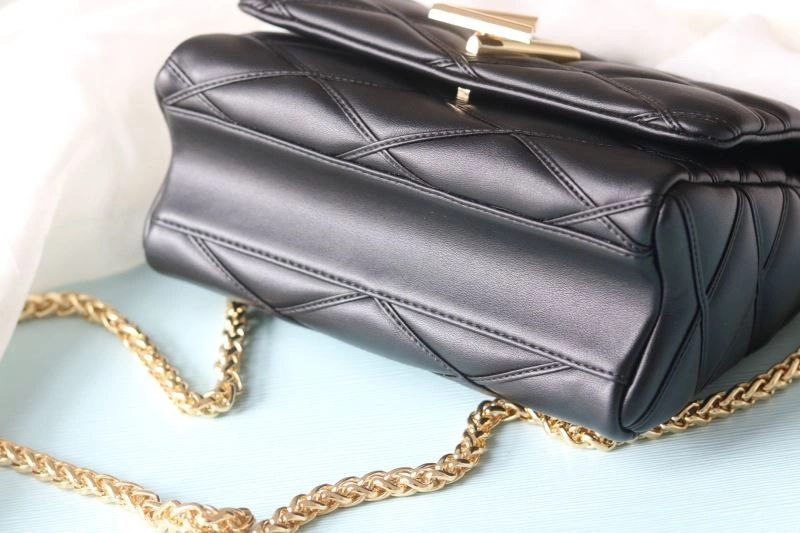 Louis Vuitton Satchel Bags Functional 80184