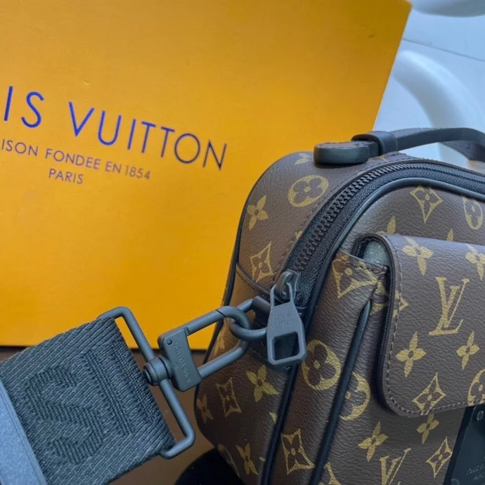 Louis Vuitton Satchel Bags FashionForward 41772