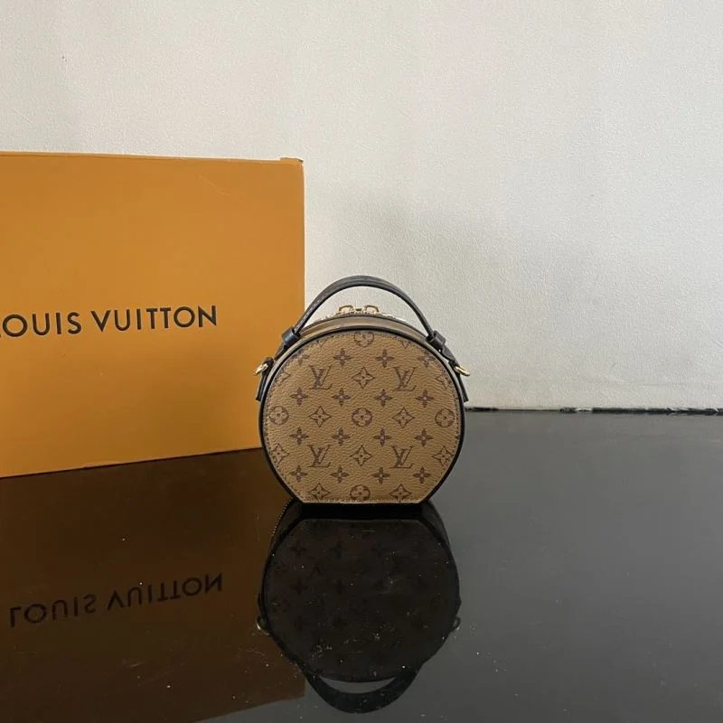WaterResistant Louis Vuitton Satchel Bags 41585