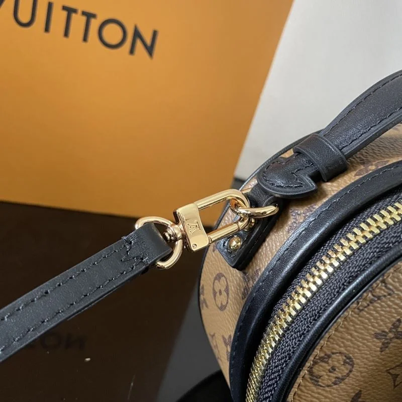 WaterResistant Louis Vuitton Satchel Bags 41585