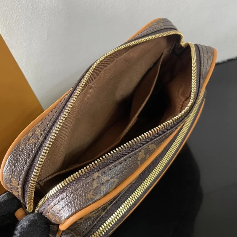 WeatherProof Louis Vuitton Satchel Bags 41598