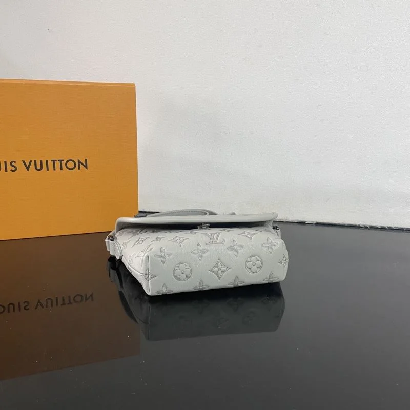 Louis Vuitton Satchel Bags Trendy 41531