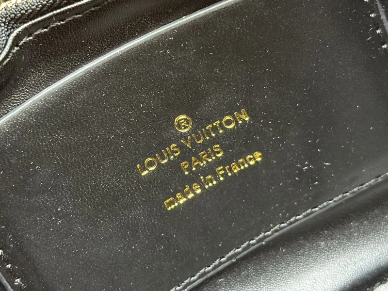 Minimalist Louis Vuitton Satchel Bags 80541