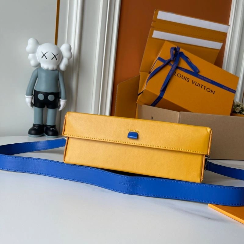 Unisex Louis Vuitton Satchel Bags 88598