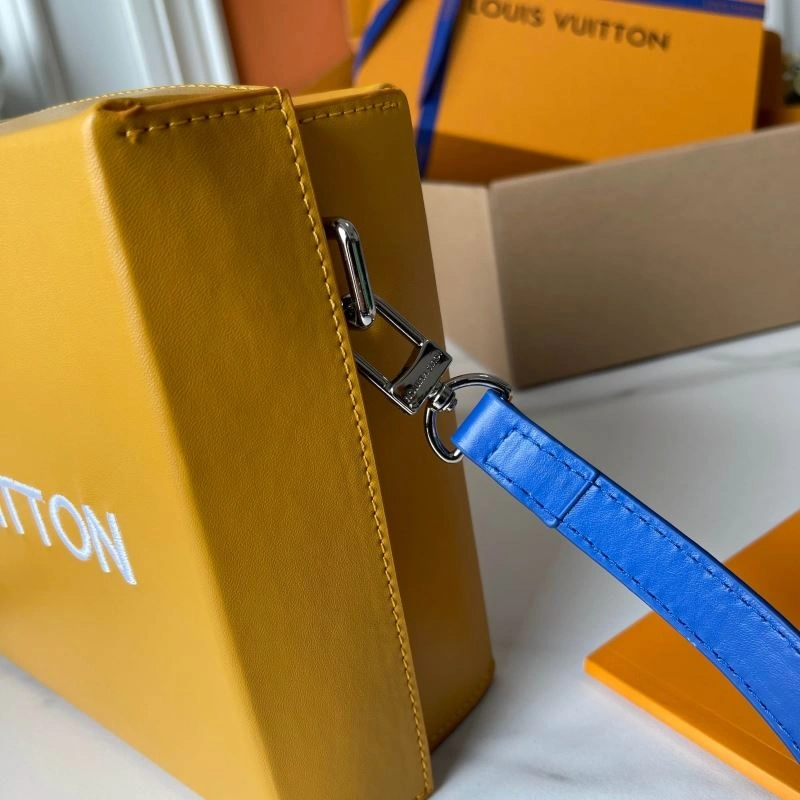 Unisex Louis Vuitton Satchel Bags 88598